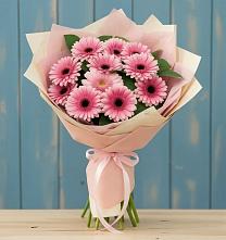 Букет пурпурно-розовый в Дербенте Букет цветов из:  Герберы в Дербенте