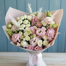 Букет цветов из:  Альстромерии и Розы в Дербенте