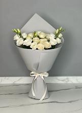 Букет цветов из:  Розы и Лизиантусы в Дербенте